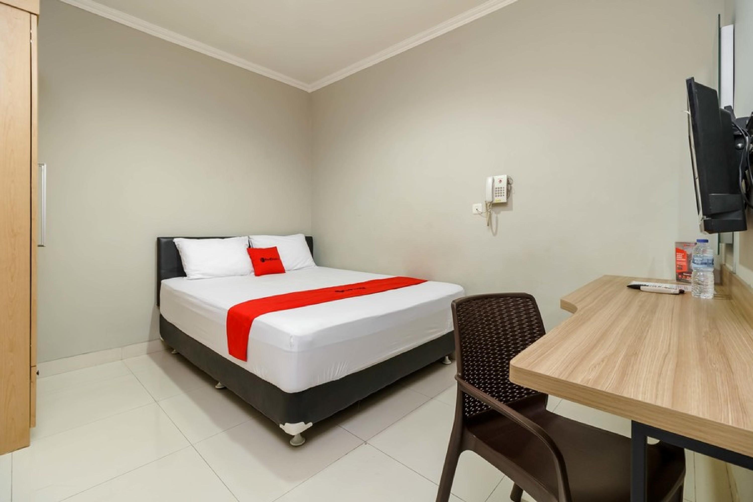 Reddoorz @ Mangga Besar 2 Hotel Джакарта Екстериор снимка