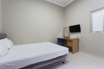 Reddoorz @ Mangga Besar 2 Hotel Джакарта Екстериор снимка