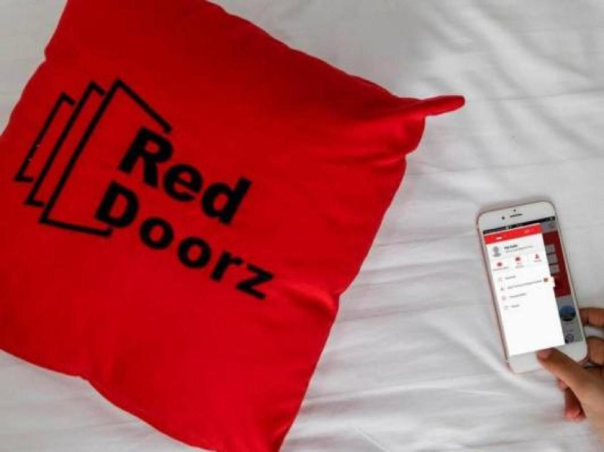 Reddoorz @ Mangga Besar 2 Hotel Джакарта Екстериор снимка